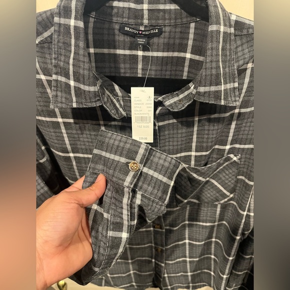 plaid shirt 🩶 - Picture 6 of 7